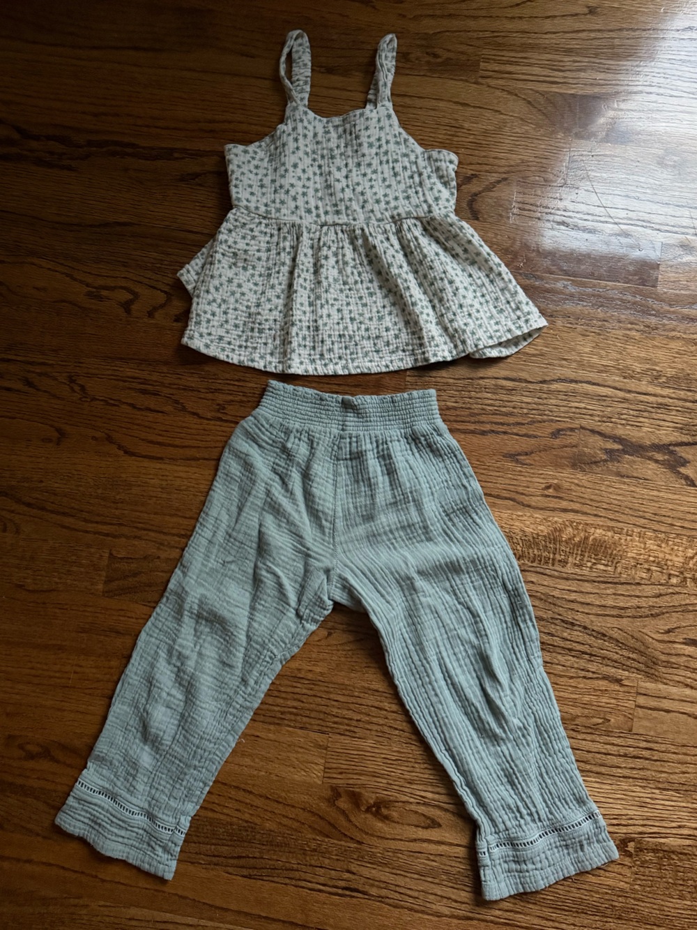 Angel Dear Set - Flower tank top and wide leg pants